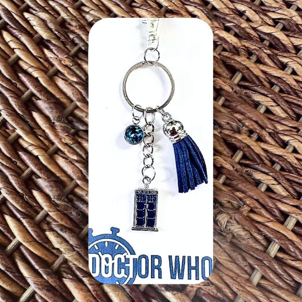 New Handmade Keychain Inspired by "The TARDIS" (Doctor Who)